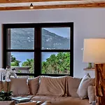 Stunning Korcula 4 Bedrooms Waterfront Dream Cinema Villa *
