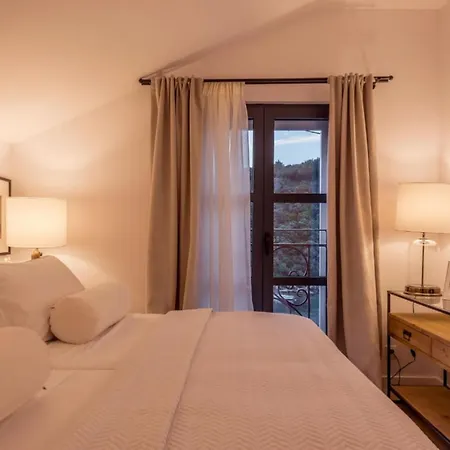 Stunning Korcula 4 Bedrooms Waterfront Dream Cinema Private Heated Infinity Pool Villa