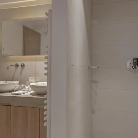 Stunning Korcula 4 Bedrooms Waterfront Dream Cinema Villa