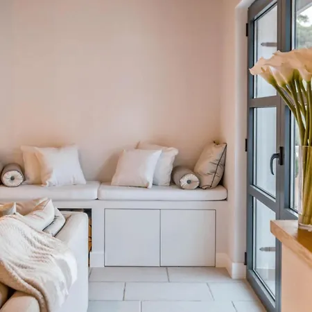 Stunning Korcula 4 Bedrooms Waterfront Dream Cinema