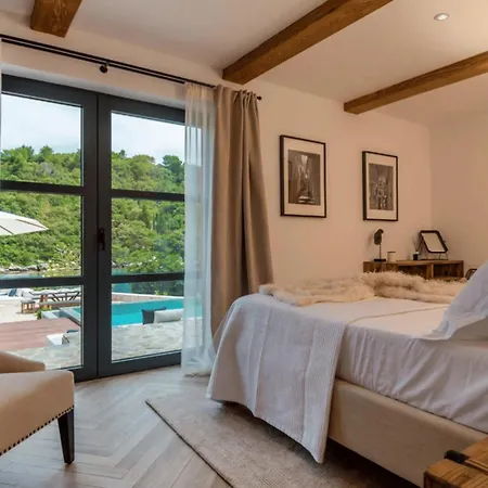 Villa Stunning Korcula 4 Bedrooms Waterfront Dream Cinema