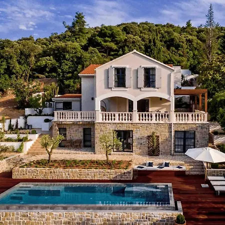 Stunning Korcula 4 Bedrooms Waterfront Dream Cinema *
