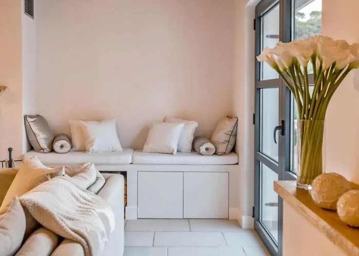 Stunning Korcula 4 Bedrooms Waterfront Dream Cinema