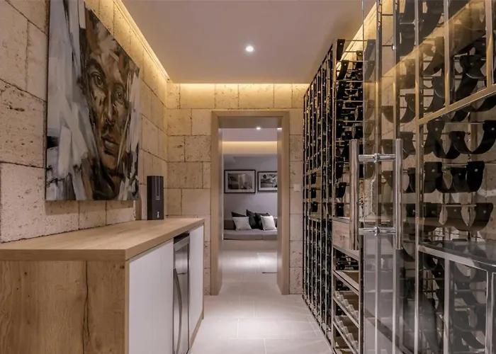 Stunning Korcula 4 Bedrooms Waterfront Dream Cinema Žrnovo