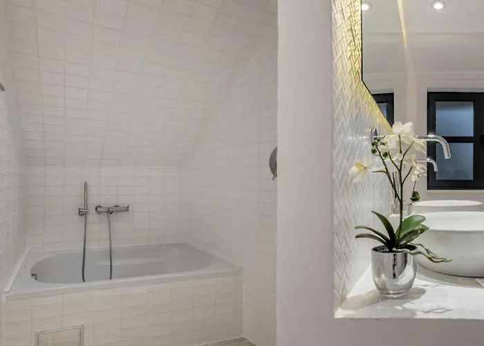 Stunning Korcula 4 Bedrooms Waterfront Dream Cinema Вилла *