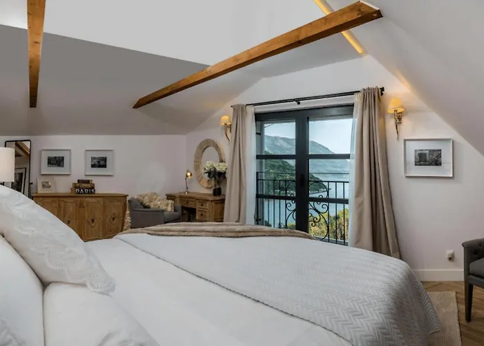 Stunning Korcula 4 Bedrooms Waterfront Dream Cinema * Žrnovo